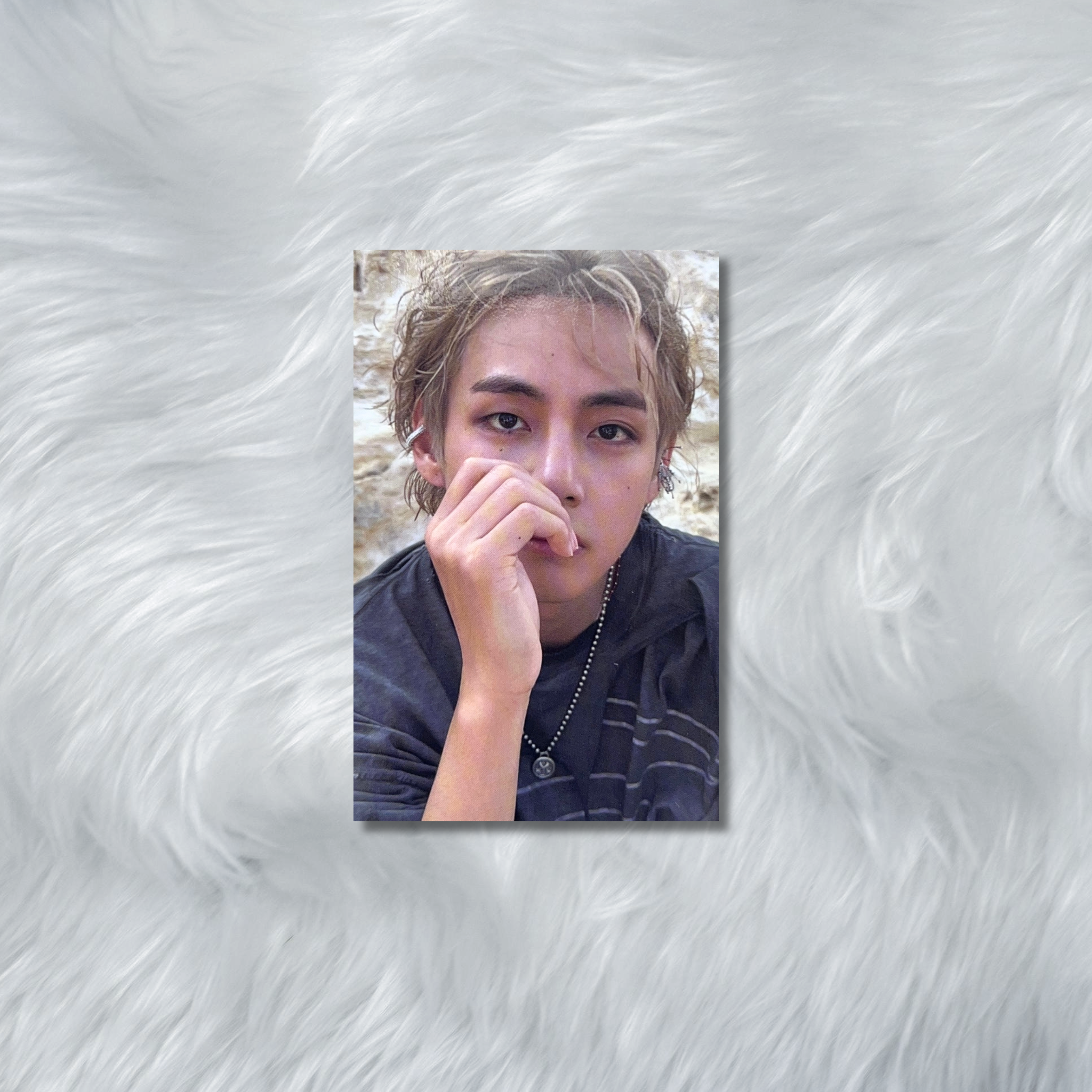 V-Layover Photocard #2