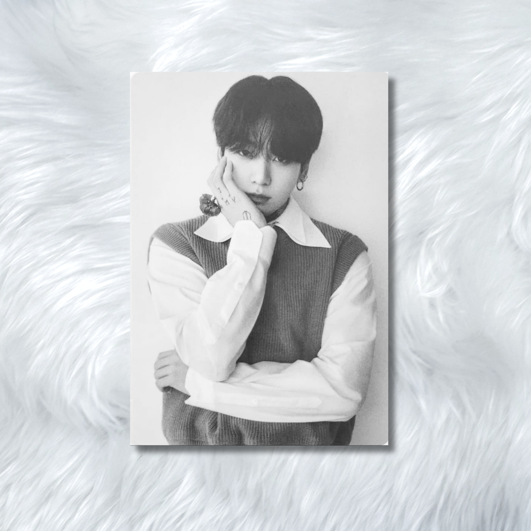 BTS (JUNGKOOK)- MONOCROME Photocards