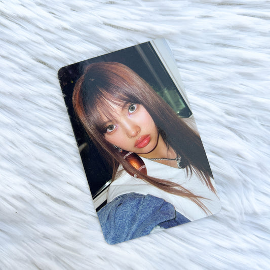 NEWJEANS HYEIN-  'OMG' WEVERSE ALBUMS VER. PHOTOCARD